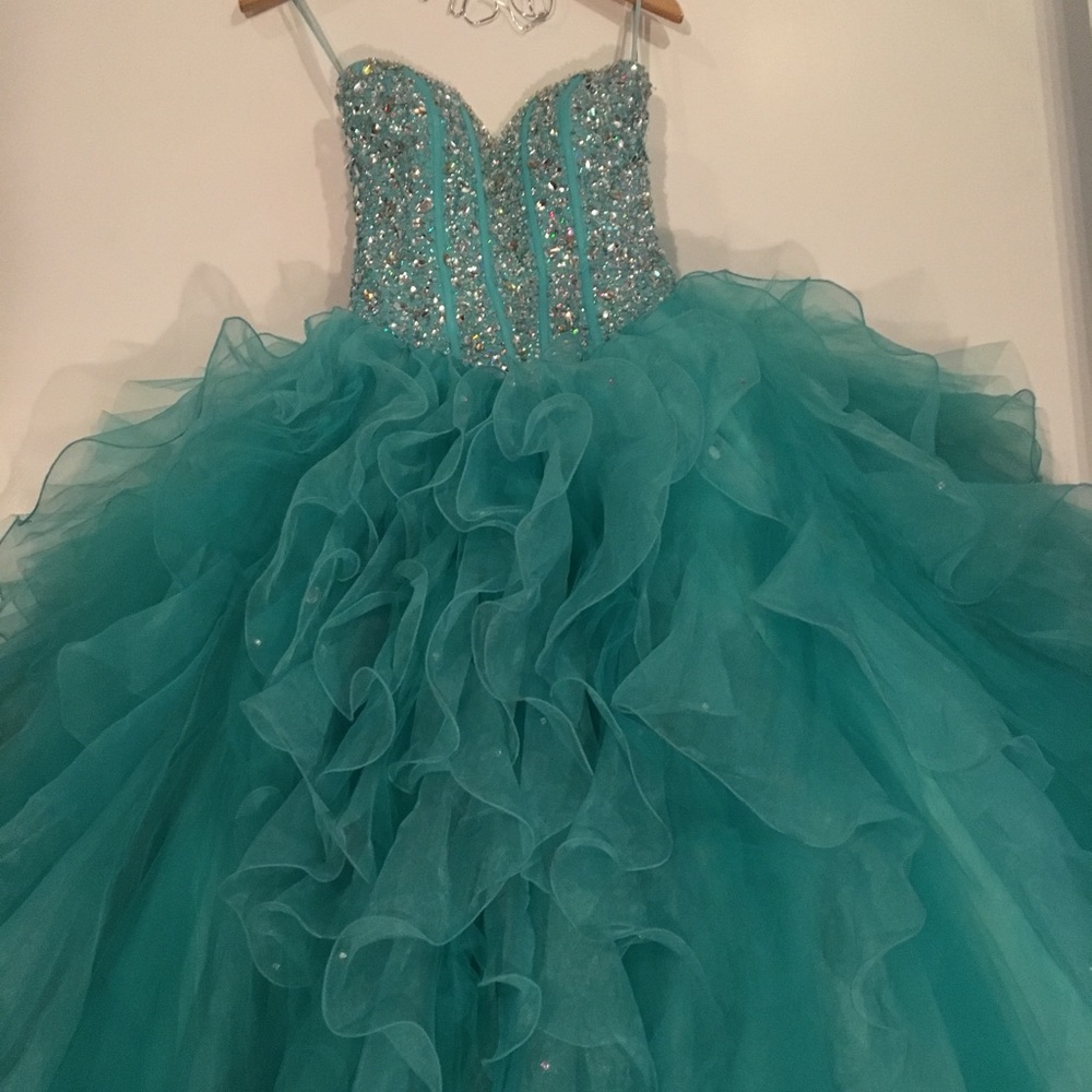 Ball gown